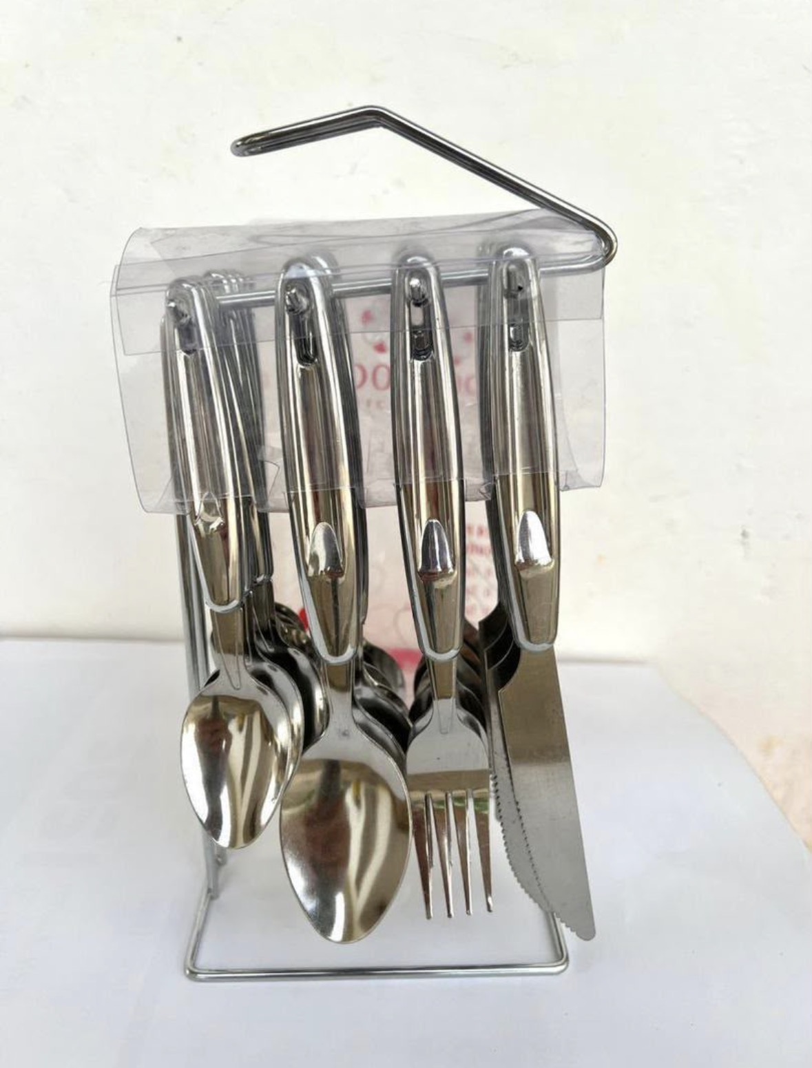 Screenshot 24pcs silver cutlery set - Image 1